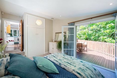 Photo of property in 55 Pupuke Road, Birkenhead, Auckland, 0627