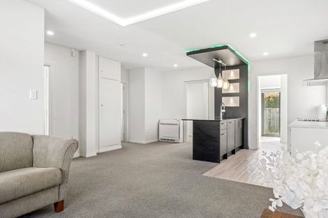 Photo of property in 86 Racecourse Road, Sockburn, Christchurch, 8042