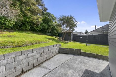 Photo of property in 195 Wellington Road, Wainuiomata, Lower Hutt, 5014