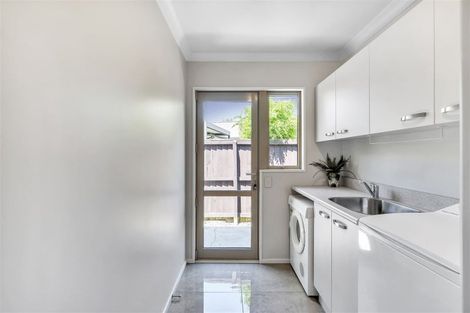 Photo of property in 8 Dunvegan Place, Harewood, Christchurch, 8051