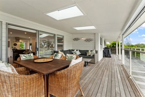 Photo of property in 70 Omaha Drive, Omaha, 0986