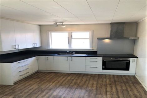 Photo of property in 3 Milnebank Street, Upper Riccarton, Christchurch, 8041