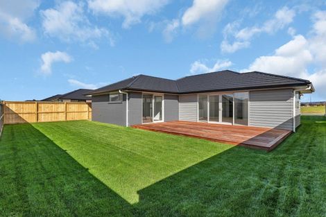 Photo of property in 9 Kapiakauri Road, One Tree Point, 0118