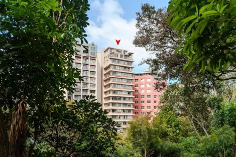 Photo of property in Terrace Tower Apartments, 10e/126 The Terrace, Wellington Central, Wellington, 6011