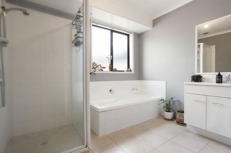 Photo of property in 401 Hukanui Road, Rototuna, Hamilton, 3210