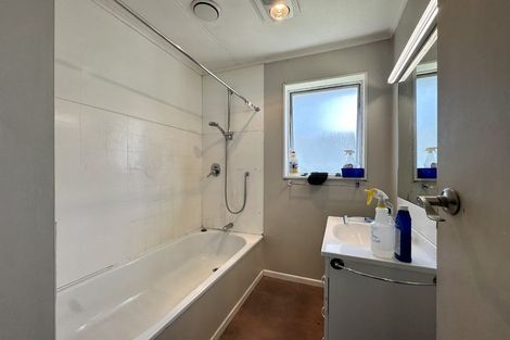 Photo of property in 20 Robson Street, Stokes Valley, Lower Hutt, 5019