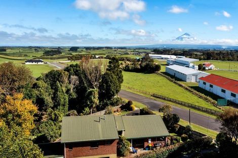 Photo of property in 9 Burnside Avenue, Hawera, 4610