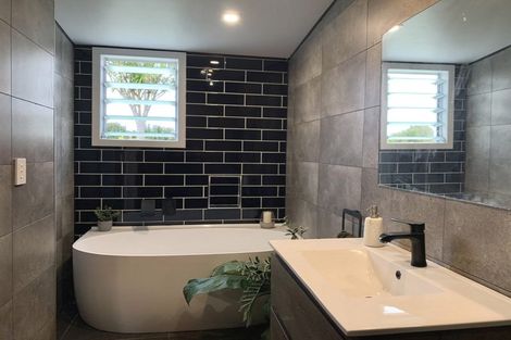 Photo of property in 5 Third Avenue, Orere Point, Papakura, 2585