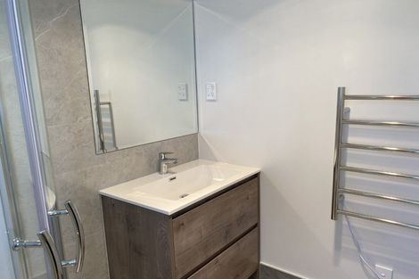 Photo of property in 33c Matipo Road, Te Atatu Peninsula, Auckland, 0610