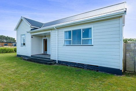 Photo of property in 84 Mawhitiwhiti Road, Normanby, Hawera, 4675