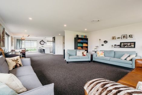 Photo of property in 75 Grandvista Drive, Green Island, Dunedin, 9018