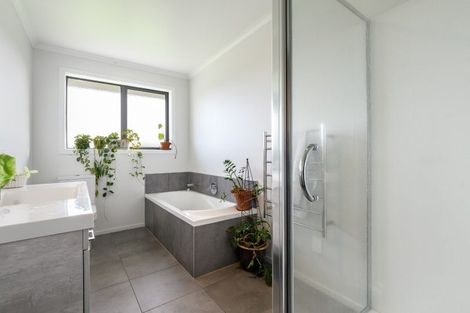 Photo of property in 1 Antrim Glade, Welcome Bay, Tauranga, 3175