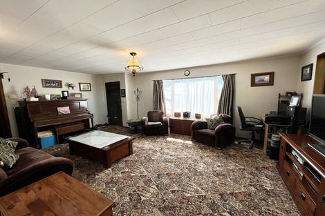 Photo of property in 25 Milford Street, Heidelberg, Invercargill, 9812