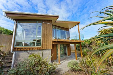 Photo of property in 31 Kapiti Lane, Otaki Beach, Otaki, 5512