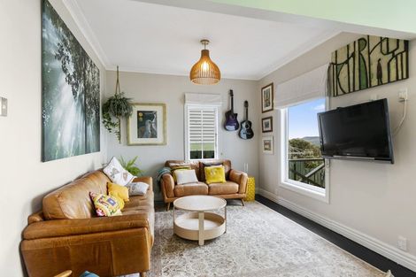 Photo of property in 83 Houghton Bay Road, Houghton Bay, Wellington, 6023