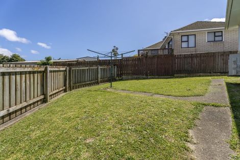 Photo of property in 35 Cornwall Crescent, Cannons Creek, Porirua, 5024
