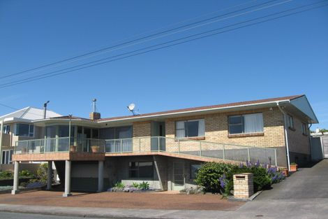 Photo of property in 30 Octavius Place, New Plymouth, 4312