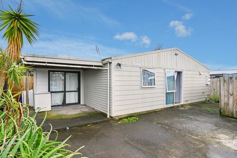 Photo of property in 16 Gambare Place, Wattle Downs, Auckland, 2103