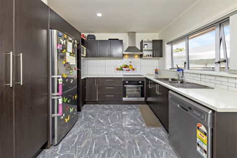 Photo of property in 140 Russell Road, Manurewa, Auckland, 2102