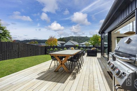 Photo of property in 7 Robert Might Road, Kumeu, 0810