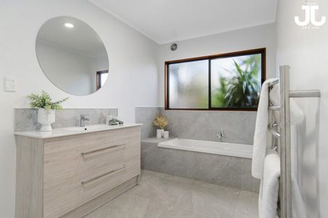 Photo of property in 44a Sylvania Drive, Matua, Tauranga, 3110