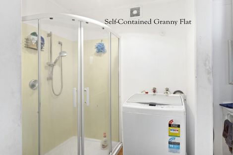 Photo of property in 23 Renown Road, Raumati South, Paraparaumu, 5032