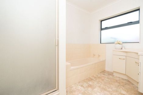 Photo of property in 4 Mews Place, Forest Lake, Hamilton, 3200