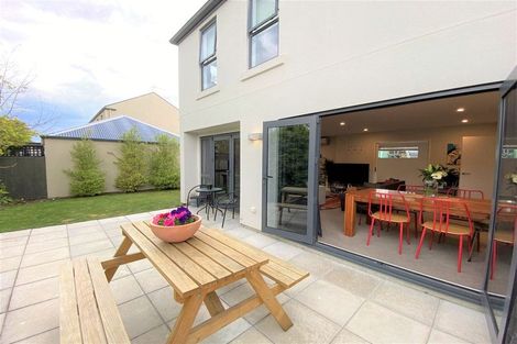 Photo of property in 2/118 Bishop Street, St Albans, Christchurch, 8014