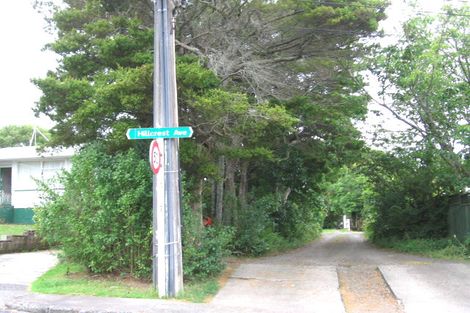 Photo of property in 77 Hillcrest Avenue, Hillcrest, Auckland, 0627