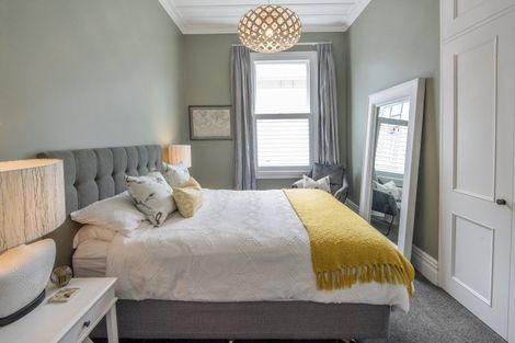 Photo of property in 11 Cheltenham Road, Devonport, Auckland, 0624