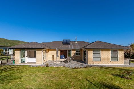 Photo of property in 15 Bodes Lane, Kinloch, Taupo, 3377