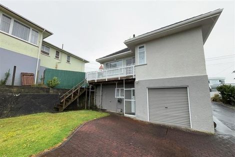 Photo of property in 19 Scott Street, Moturoa, New Plymouth, 4310