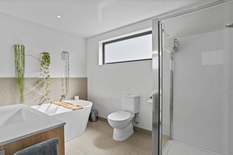 Photo of property in 51 Red Cottage Drive, Lake Hayes, Queenstown, 9304