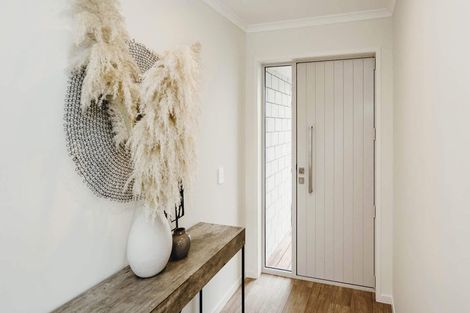 Photo of property in 47 Te Taniwha Road, One Tree Point, 0118