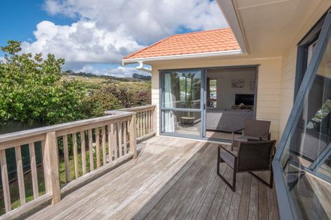 Photo of property in 12 Cable Bay Block Road, Cable Bay, 0420