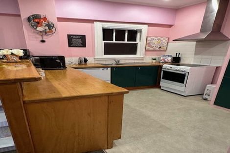 Photo of property in Zena Court, 4/11 Dufferin Street, Mount Victoria, Wellington, 6021