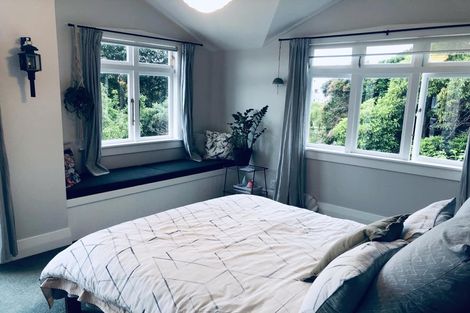 Photo of property in 353 Muritai Road, Eastbourne, Lower Hutt, 5013