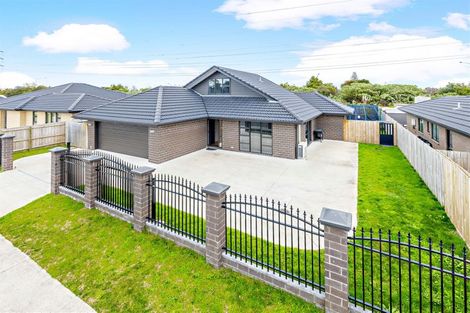 Photo of property in 9 Dumas Place, Rosehill, Papakura, 2113