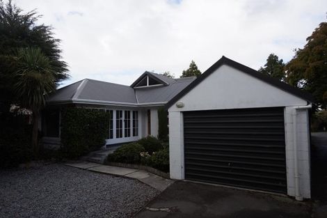 Photo of property in 215 Memorial Avenue, Burnside, Christchurch, 8053