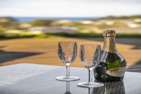 Photo of property in 19 Seaview Crescent, Hatfields Beach, Orewa, 0931