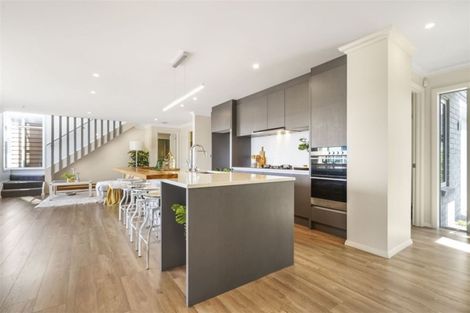 Photo of property in 15 Kemble Place, Flagstaff, Hamilton, 3210