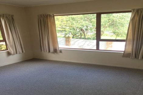 Photo of property in 17a Grande Vue Road, Hillpark, Auckland, 2102