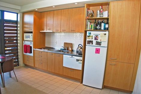 Photo of property in 1b/5 Charlotte Street, Eden Terrace, Auckland, 1021