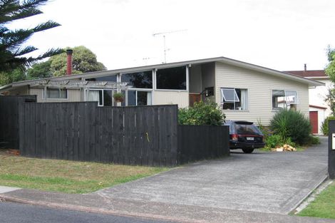 Photo of property in 43 Stredwick Drive, Torbay, Auckland, 0630