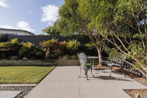 Photo of property in 37 Coast Boulevard, Papamoa Beach, Papamoa, 3118