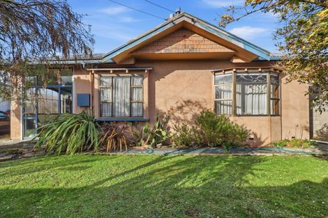 Photo of property in 55 Royal Crescent, Saint Kilda, Dunedin, 9012