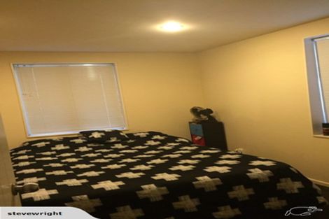 Photo of property in 327 Barbadoes Street, Christchurch Central, Christchurch, 8011