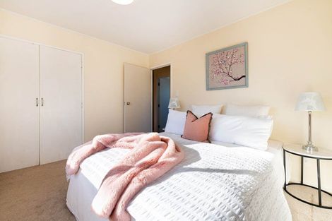 Photo of property in 8 Lisa Rise, Half Moon Bay, Auckland, 2012