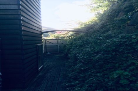 Photo of property in 28 Owhiro Bay Parade, Owhiro Bay, Wellington, 6023