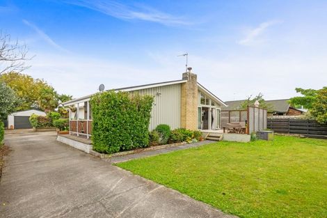 Photo of property in 3 Tawa Street, Waikanae, 5036